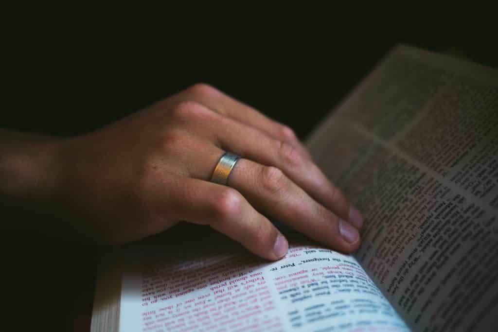 Quel type de bague offrir à un homme ?